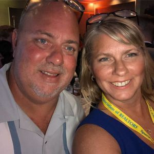 Meet your Posher, Daphny